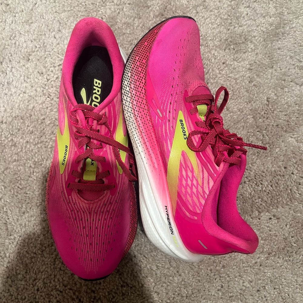 Brooks Hyperion Max